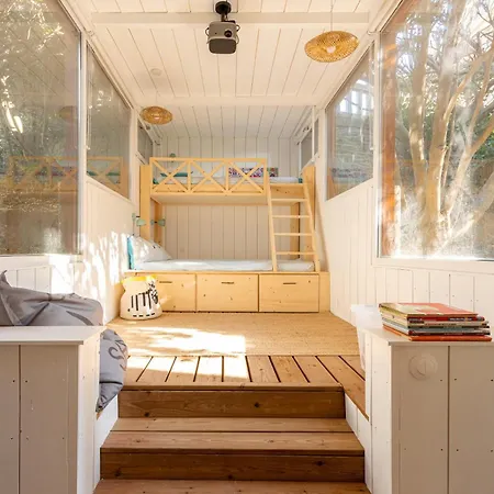 Aroha With Terrasse And Sea View In דירה